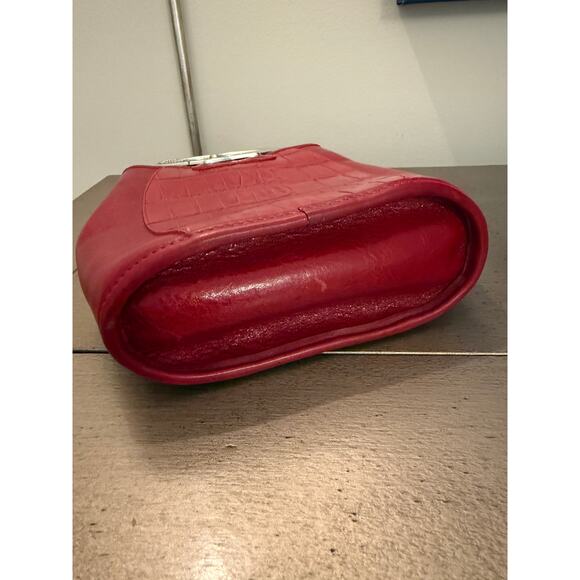 Brighton 212445 Mini Red Crocodile Embossed Leather Bucket Back Heart Handles - Picture 5 of 6